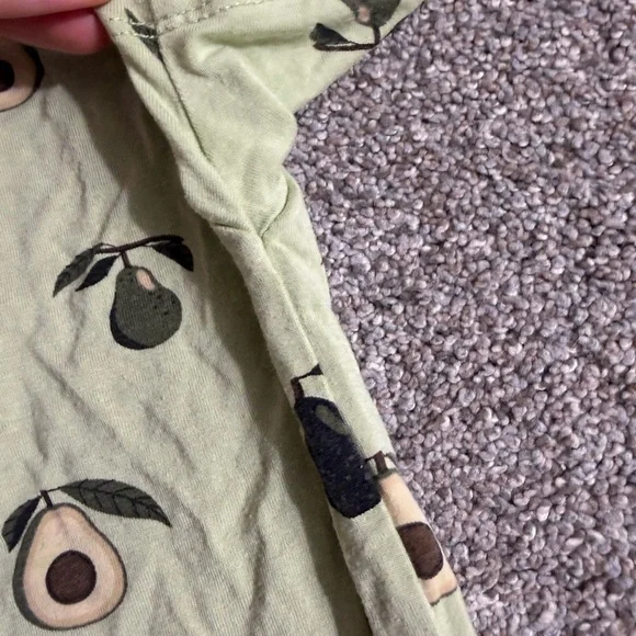 Kyte Baby Toddler V-Neck Tee Shirt in Avocado Print Green Size 3T Bamboo Shirt - Picture 6 of 9